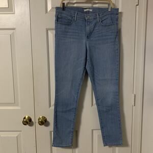 Levis 311 Shaping Skinny Jeans Size 32 Womens Blue Denim Light Wash Mid Rise